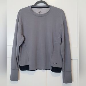 Nike Dri Fit Training Top Long Sleeve Gray Size Small JUST DO IT On Rear Waist